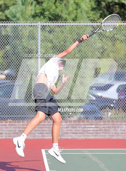 Thumbnail 2 in Lincoln Southeast vs Lincoln Northeast photogallery.