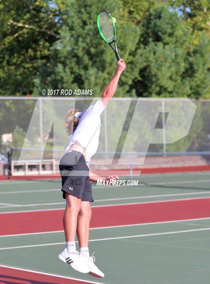 Thumbnail 2 in Lincoln Southeast vs Lincoln Northeast photogallery.