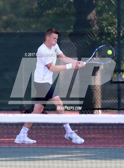 Thumbnail 2 in Lincoln Southeast vs Lincoln Northeast photogallery.