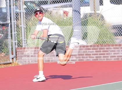 Thumbnail 2 in Lincoln Southeast vs Lincoln Northeast photogallery.