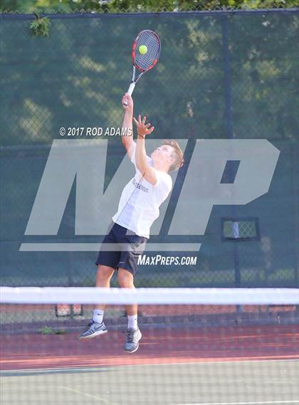 Thumbnail 3 in Lincoln Southeast vs Lincoln Northeast photogallery.