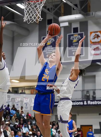Thumbnail 2 in Greenfield-Central vs. Ben Davis (Sneakers for Santa Shootout) photogallery.