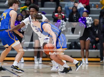 Thumbnail 3 in Greenfield-Central vs. Ben Davis (Sneakers for Santa Shootout) photogallery.