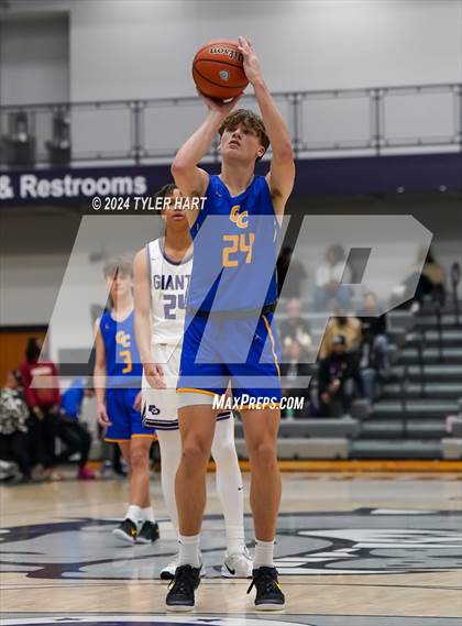 Thumbnail 2 in Greenfield-Central vs. Ben Davis (Sneakers for Santa Shootout) photogallery.