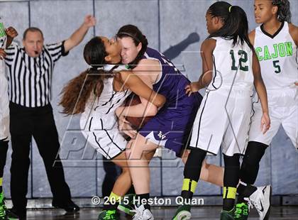 Thumbnail 1 in Cajon vs. Lake Washington (MaxPreps Holiday Classic) photogallery.