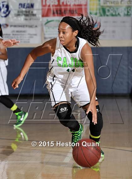 Thumbnail 3 in Cajon vs. Lake Washington (MaxPreps Holiday Classic) photogallery.