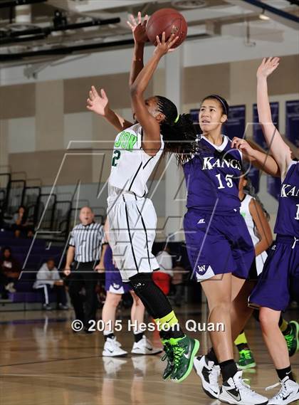 Thumbnail 3 in Cajon vs. Lake Washington (MaxPreps Holiday Classic) photogallery.