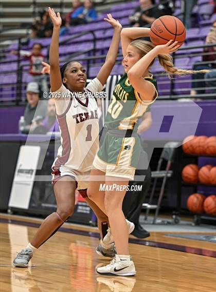 Thumbnail 3 in Tenaha @ Harleton (UIL 2A DII Area Playoff) photogallery.