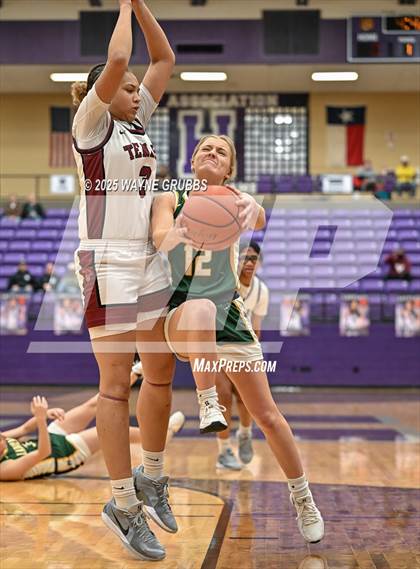 Thumbnail 3 in Tenaha @ Harleton (UIL 2A DII Area Playoff) photogallery.