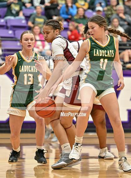 Thumbnail 3 in Tenaha @ Harleton (UIL 2A DII Area Playoff) photogallery.
