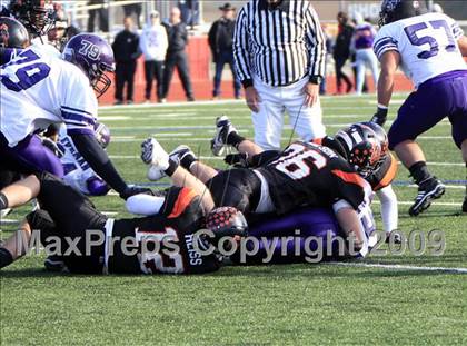 Thumbnail 3 in Everman vs. Aledo (Texas 4A Region 1 Playoffs) photogallery.