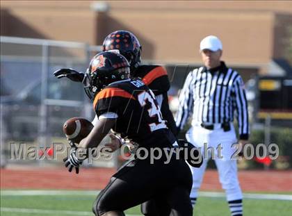 Thumbnail 2 in Everman vs. Aledo (Texas 4A Region 1 Playoffs) photogallery.
