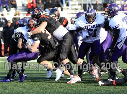 Thumbnail 3 in Everman vs. Aledo (Texas 4A Region 1 Playoffs) photogallery.