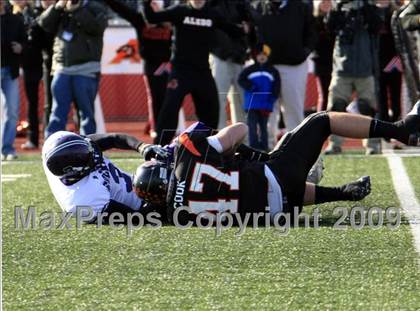 Thumbnail 3 in Everman vs. Aledo (Texas 4A Region 1 Playoffs) photogallery.