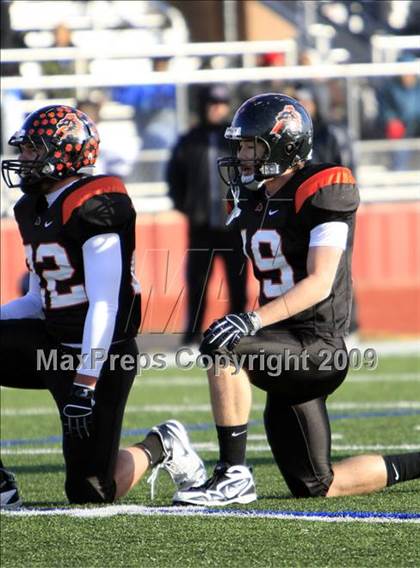 Thumbnail 3 in Everman vs. Aledo (Texas 4A Region 1 Playoffs) photogallery.