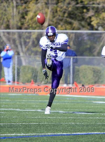 Thumbnail 2 in Everman vs. Aledo (Texas 4A Region 1 Playoffs) photogallery.