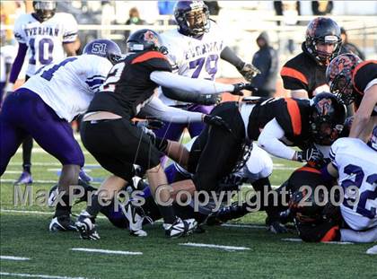 Thumbnail 3 in Everman vs. Aledo (Texas 4A Region 1 Playoffs) photogallery.