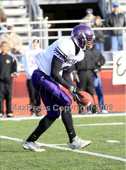 Thumbnail 2 in Everman vs. Aledo (Texas 4A Region 1 Playoffs) photogallery.
