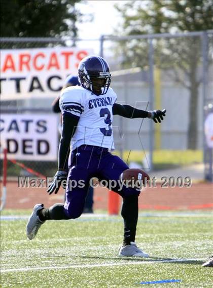 Thumbnail 1 in Everman vs. Aledo (Texas 4A Region 1 Playoffs) photogallery.
