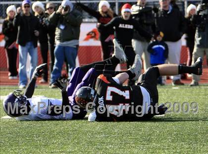 Thumbnail 1 in Everman vs. Aledo (Texas 4A Region 1 Playoffs) photogallery.