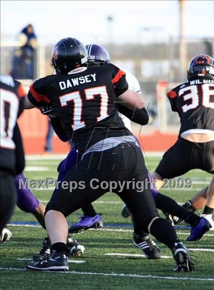 Thumbnail 3 in Everman vs. Aledo (Texas 4A Region 1 Playoffs) photogallery.