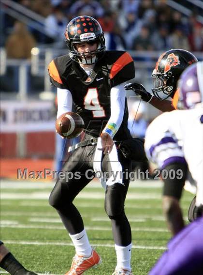 Thumbnail 1 in Everman vs. Aledo (Texas 4A Region 1 Playoffs) photogallery.
