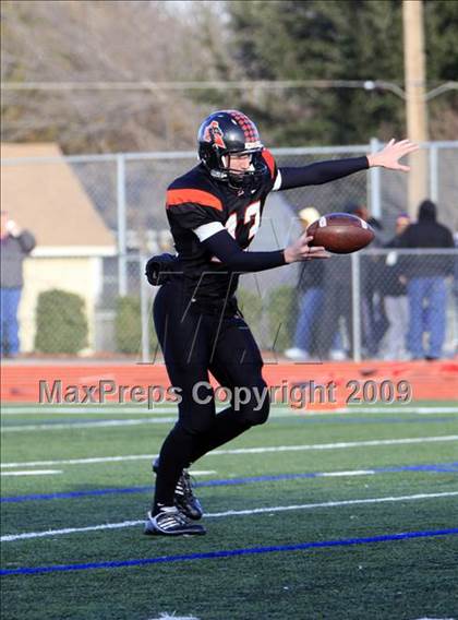 Thumbnail 1 in Everman vs. Aledo (Texas 4A Region 1 Playoffs) photogallery.