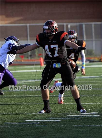 Thumbnail 2 in Everman vs. Aledo (Texas 4A Region 1 Playoffs) photogallery.