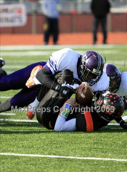 Thumbnail 1 in Everman vs. Aledo (Texas 4A Region 1 Playoffs) photogallery.