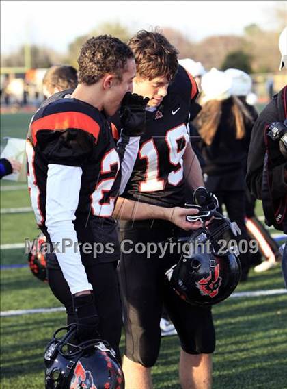 Thumbnail 2 in Everman vs. Aledo (Texas 4A Region 1 Playoffs) photogallery.