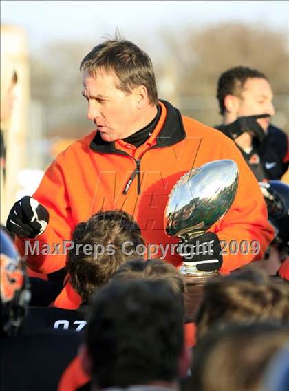 Thumbnail 3 in Everman vs. Aledo (Texas 4A Region 1 Playoffs) photogallery.
