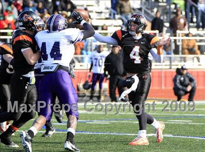Thumbnail 2 in Everman vs. Aledo (Texas 4A Region 1 Playoffs) photogallery.