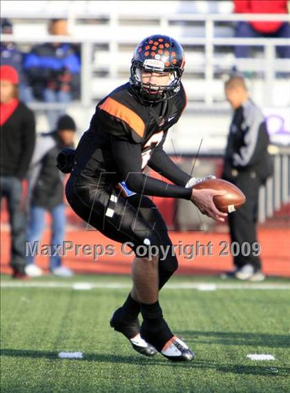 Thumbnail 2 in Everman vs. Aledo (Texas 4A Region 1 Playoffs) photogallery.