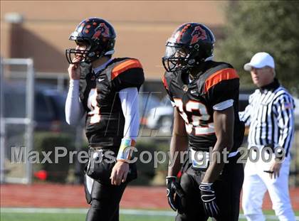 Thumbnail 3 in Everman vs. Aledo (Texas 4A Region 1 Playoffs) photogallery.