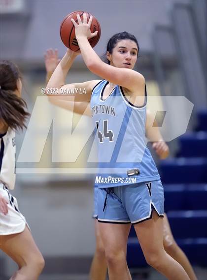 Thumbnail 2 in Washington-Liberty @ Yorktown photogallery.