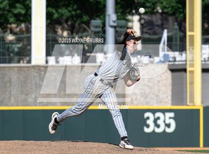 Thumbnail 3 in Seminole vs. Pleasant Grove (UIL 4A D1 State Semifinal Game 2) photogallery.