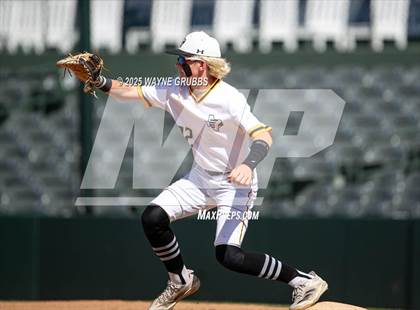 Thumbnail 2 in Seminole vs. Pleasant Grove (UIL 4A D1 State Semifinal Game 2) photogallery.