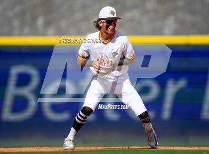 Thumbnail 3 in Seminole vs. Pleasant Grove (UIL 4A D1 State Semifinal Game 2) photogallery.