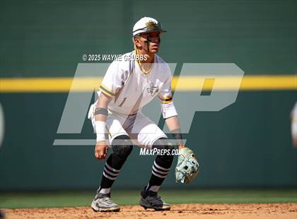 Thumbnail 1 in Seminole vs. Pleasant Grove (UIL 4A D1 State Semifinal Game 2) photogallery.