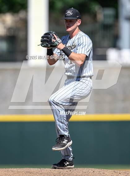 Thumbnail 3 in Seminole vs. Pleasant Grove (UIL 4A D1 State Semifinal Game 2) photogallery.