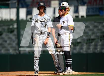 Thumbnail 1 in Seminole vs. Pleasant Grove (UIL 4A D1 State Semifinal Game 2) photogallery.