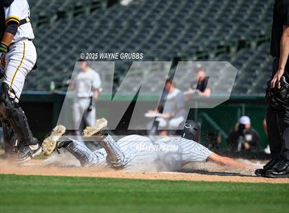 Thumbnail 1 in Seminole vs. Pleasant Grove (UIL 4A D1 State Semifinal Game 2) photogallery.