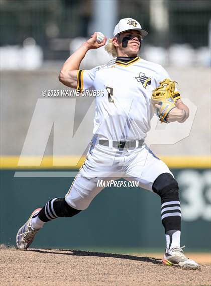 Thumbnail 2 in Seminole vs. Pleasant Grove (UIL 4A D1 State Semifinal Game 2) photogallery.