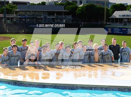 Thumbnail 1 in Seminole vs. Pleasant Grove (UIL 4A D1 State Semifinal Game 2) photogallery.