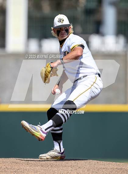 Thumbnail 2 in Seminole vs. Pleasant Grove (UIL 4A D1 State Semifinal Game 2) photogallery.