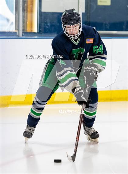 Thumbnail 2 in Maine vs. New Trier Blue (Blackhawks HoHo Tournament) photogallery.
