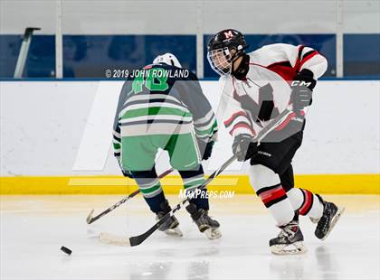 Thumbnail 2 in Maine vs. New Trier Blue (Blackhawks HoHo Tournament) photogallery.