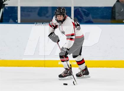 Thumbnail 3 in Maine vs. New Trier Blue (Blackhawks HoHo Tournament) photogallery.
