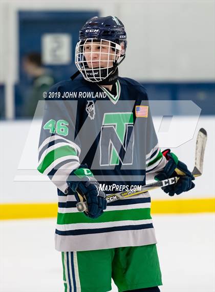 Thumbnail 1 in Maine vs. New Trier Blue (Blackhawks HoHo Tournament) photogallery.
