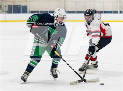 Thumbnail 3 in Maine vs. New Trier Blue (Blackhawks HoHo Tournament) photogallery.